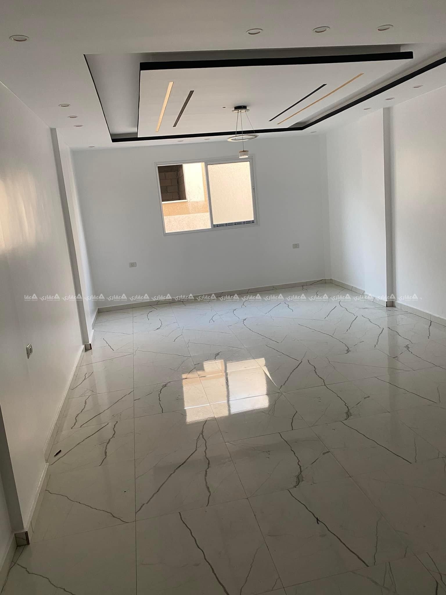شقة سكنية في عمارة حديثة 