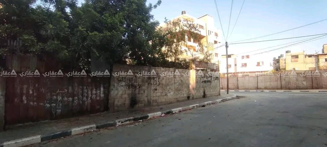 قطعة أرض بالقرب من مسجد أسماء بنت أبي بكر