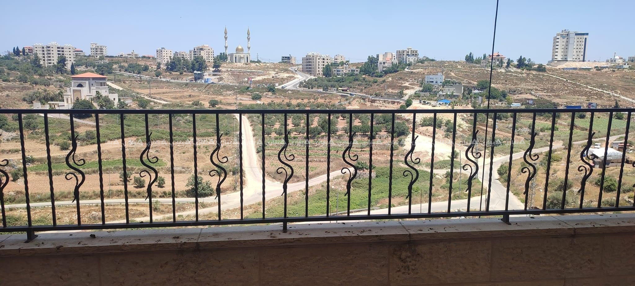 شقة جاهزة للسكن تحت مفروشان الرونق