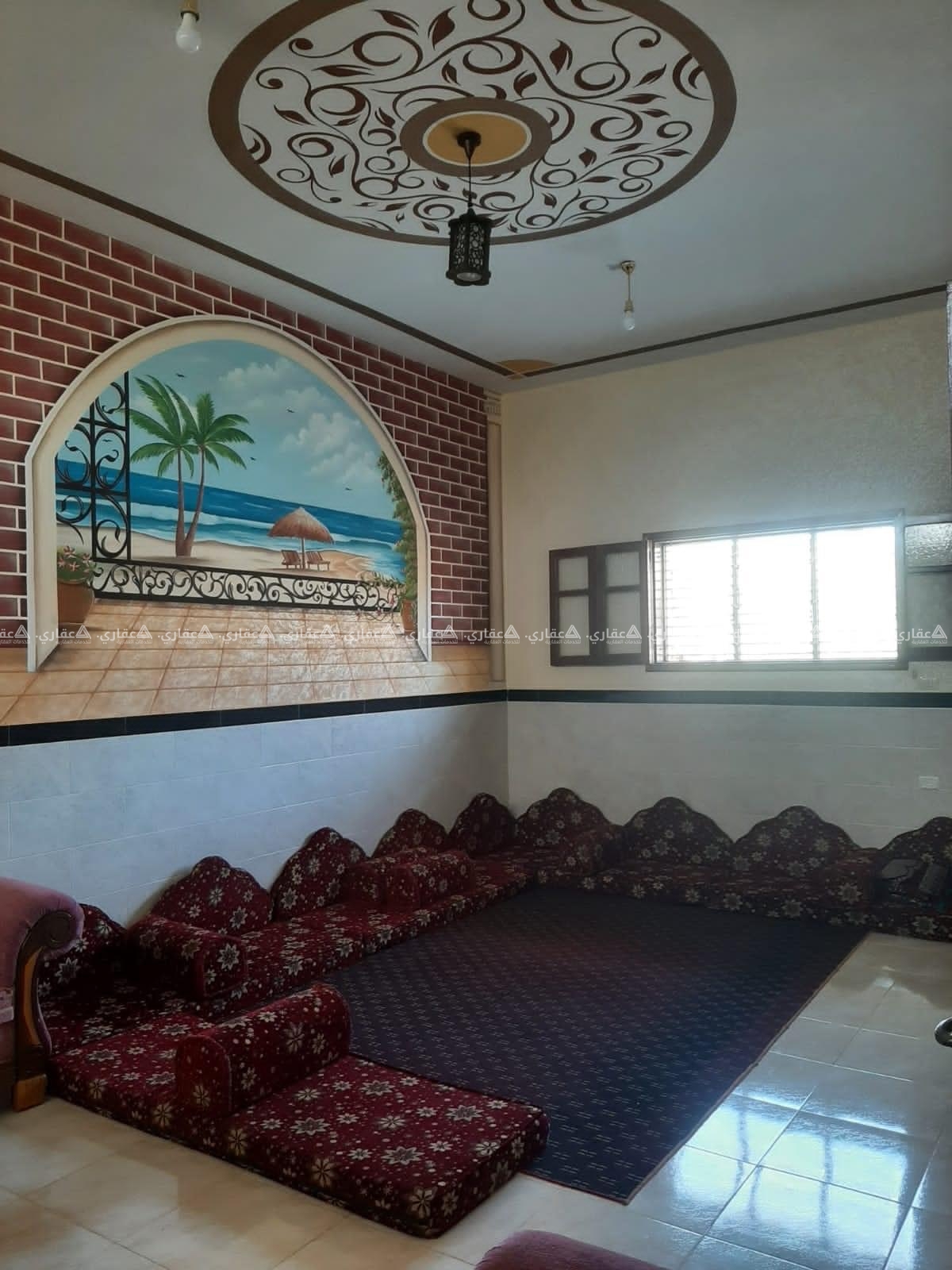 منزل بالقرب من مسجد الفرقان.