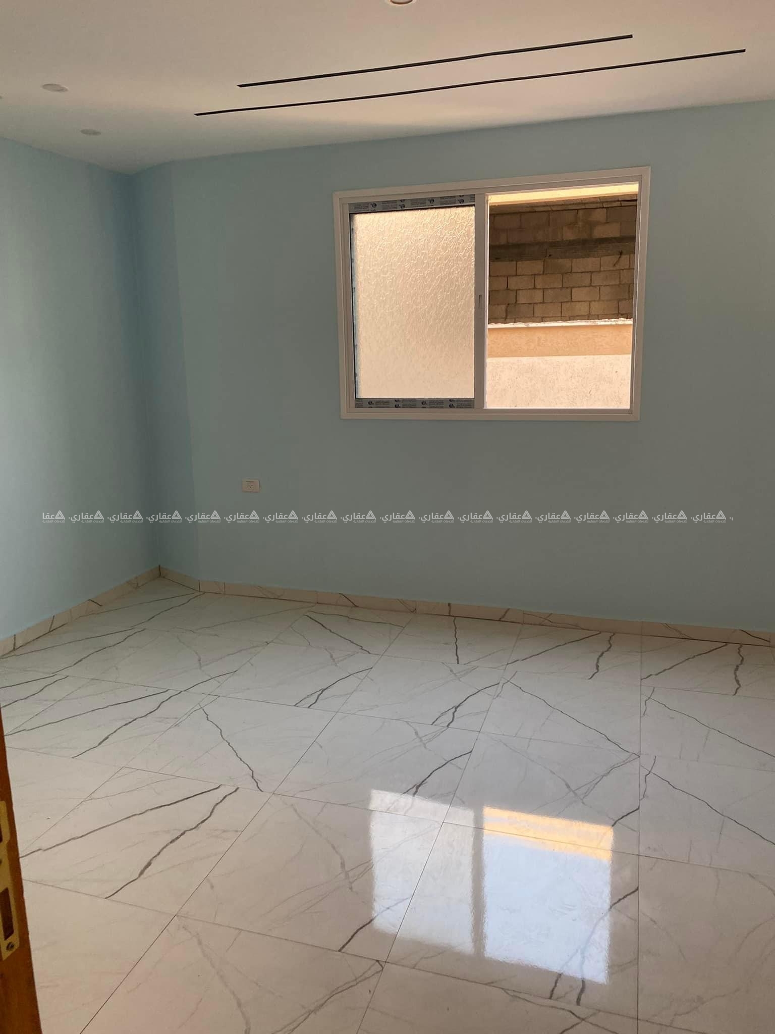 شقة سكنية في عمارة حديثة 