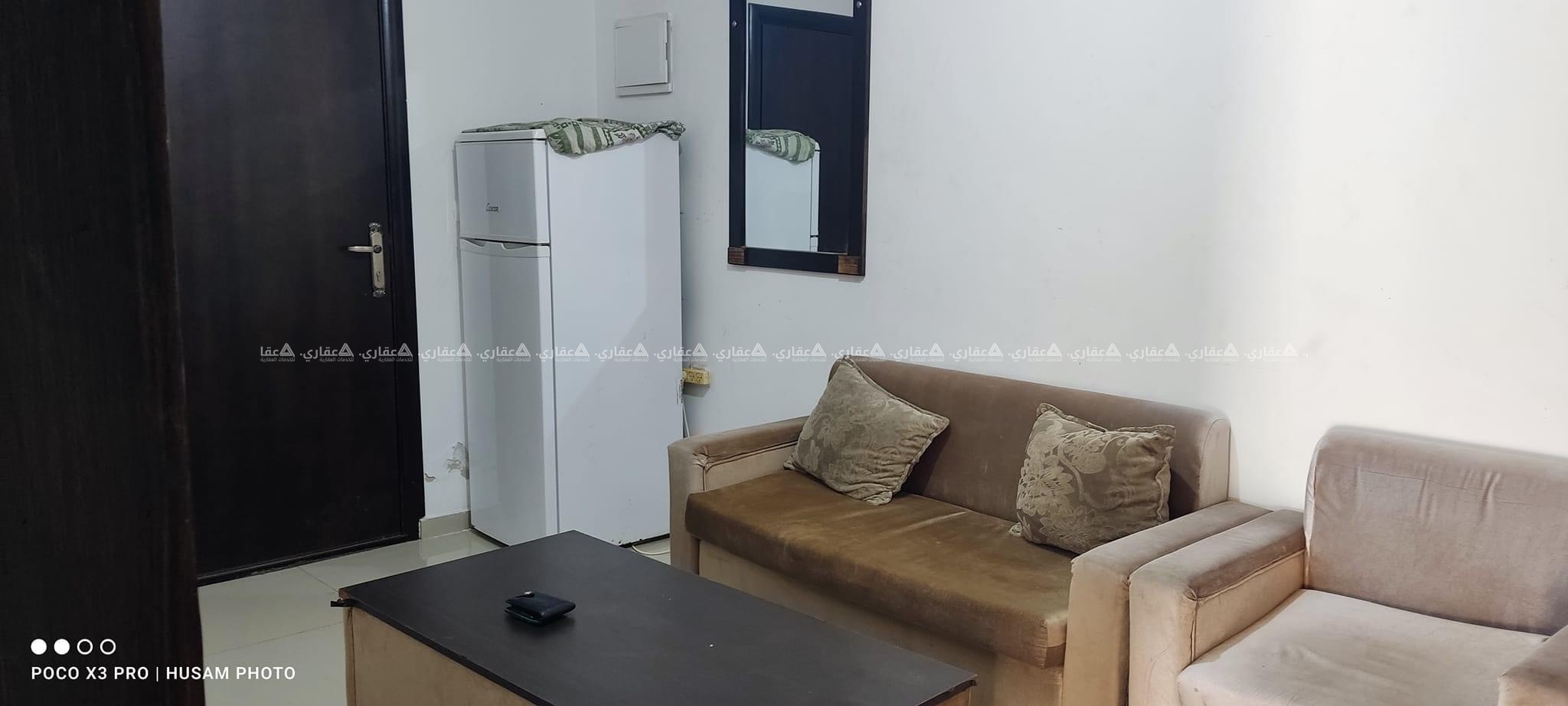 استديو للإيجار للموظفين الشباب فقط