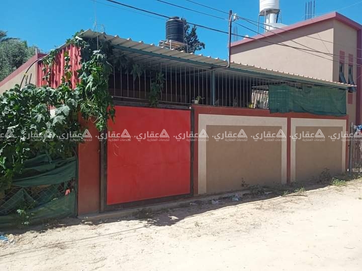بيت مع أرض للبيع