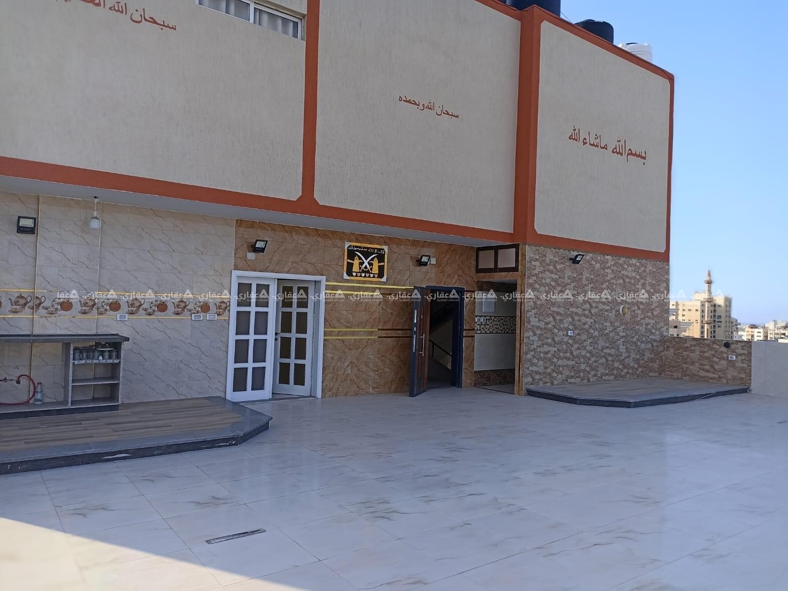 رووف للبيع بجانب بنك فلسطين