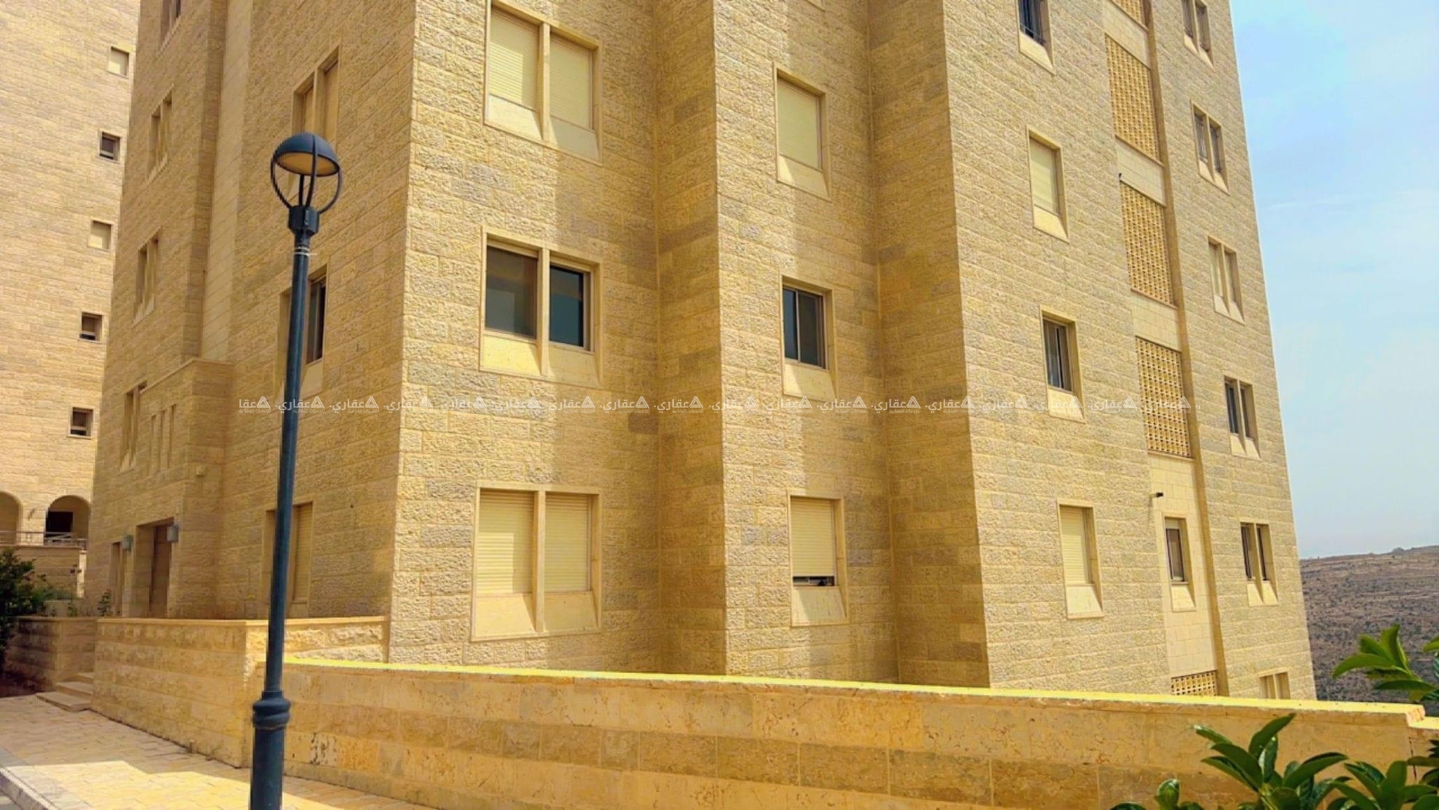 شقة جديدة غير مسكونة بإطلالة ساحرة