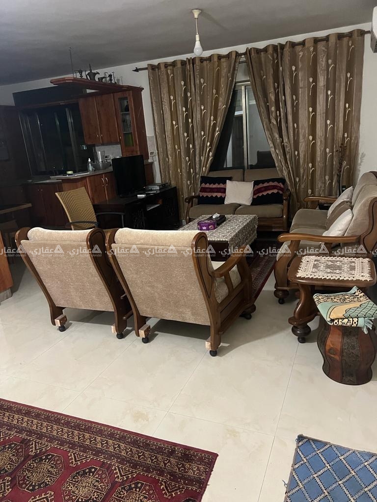 شقة مفروشة للايجار  قرب مطعم تغميسة