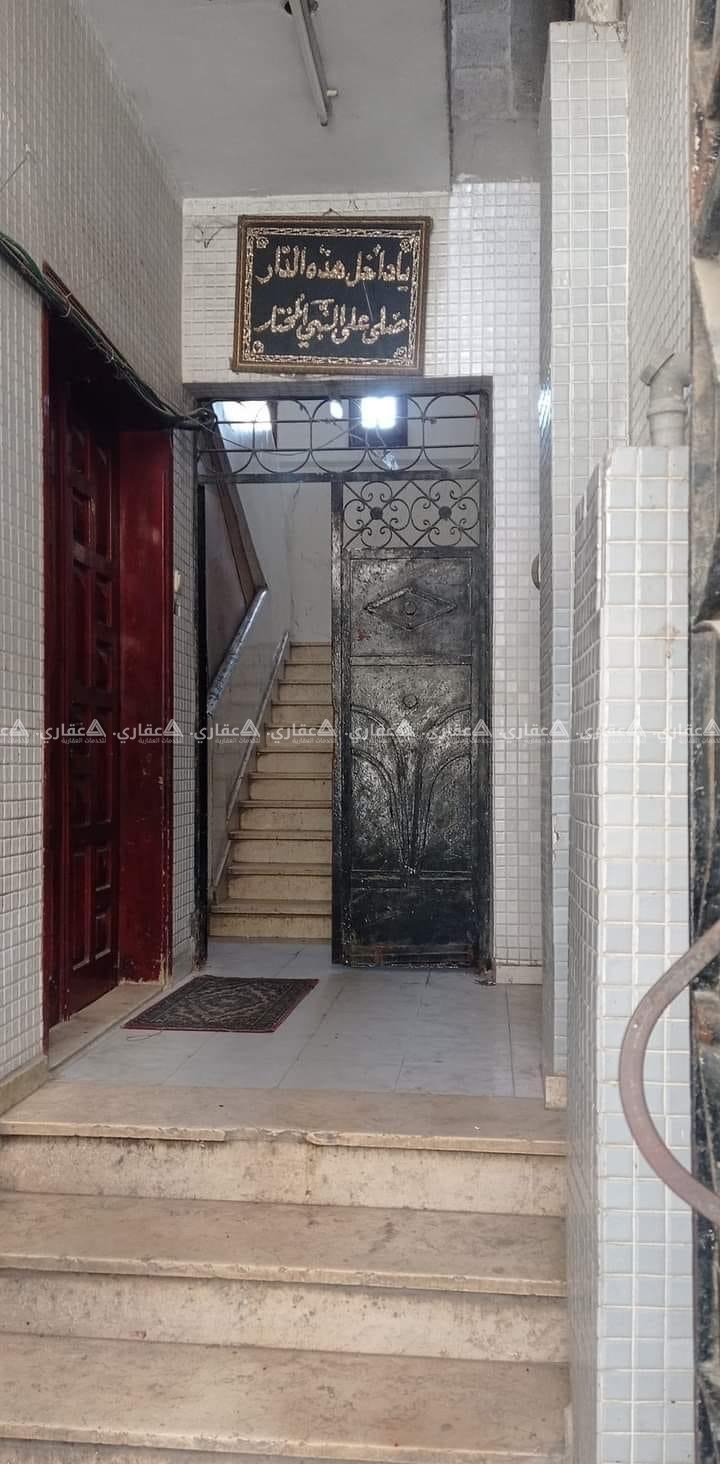 عمارة كاملة بالقرب من مجمع الصحابة