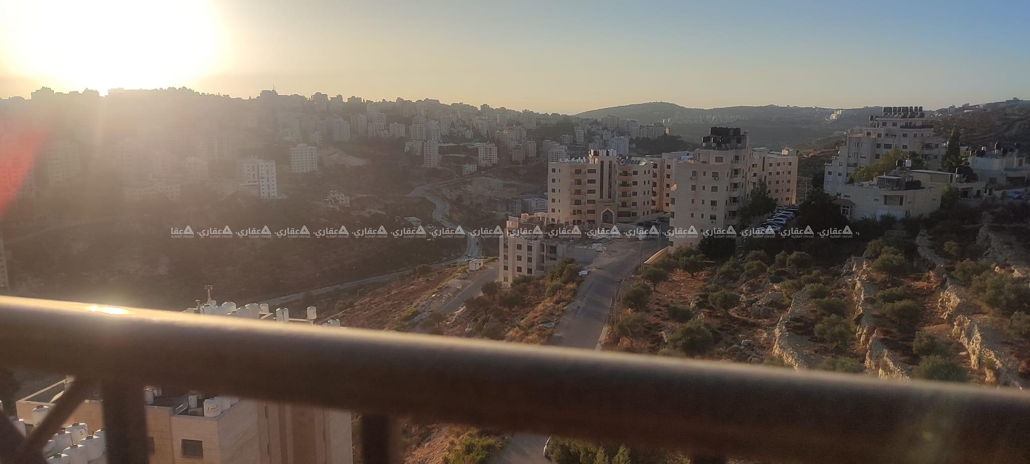 شقة للبيع بإطلالة رائعة