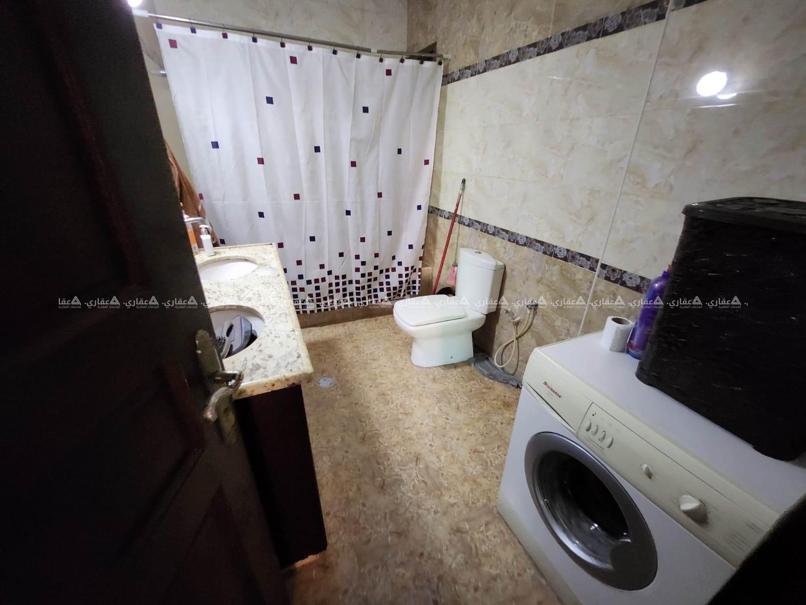 روف مفروش للإيجار