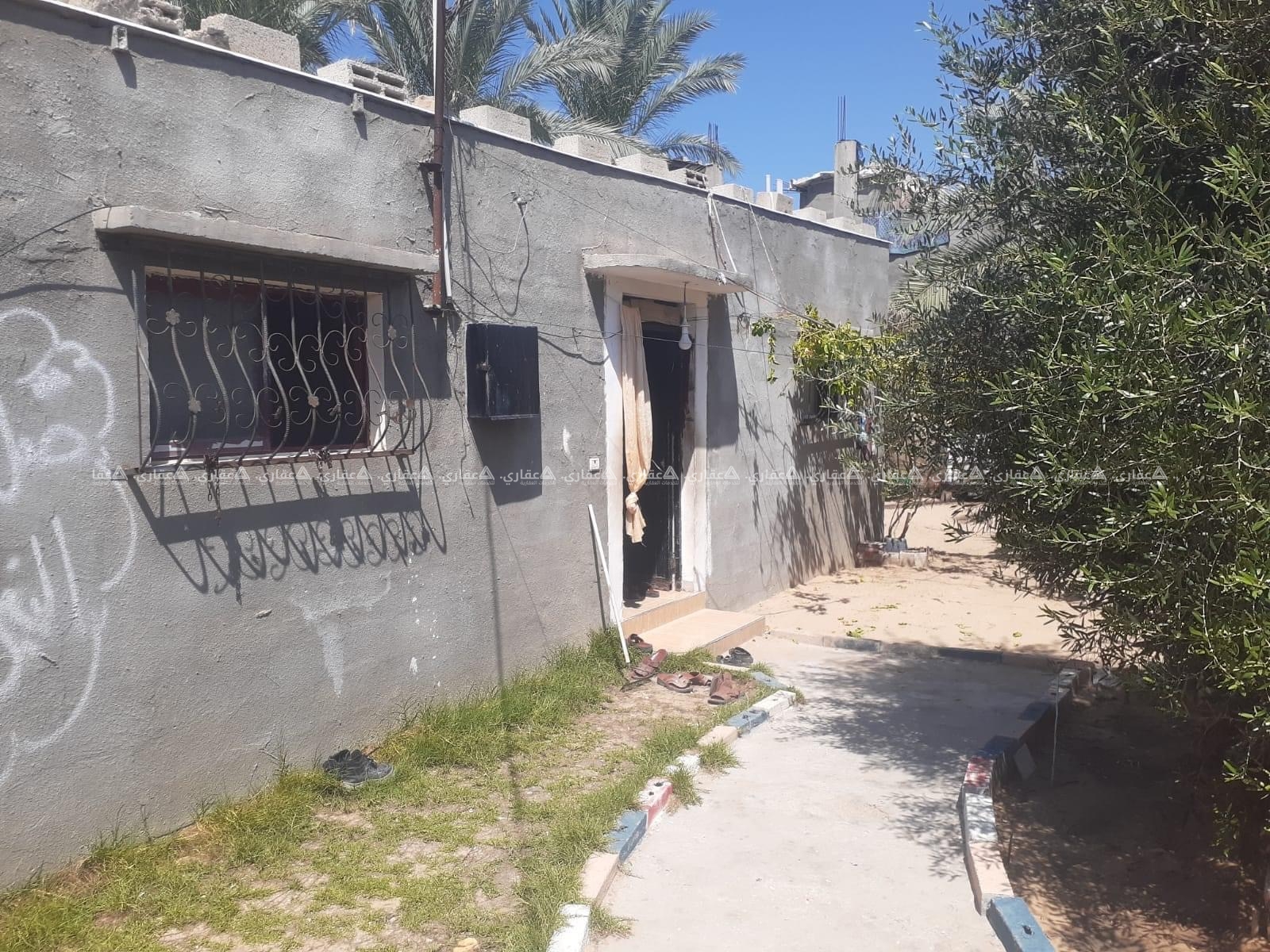قطعة أرض بمنزل خلف مسجد الأبرار