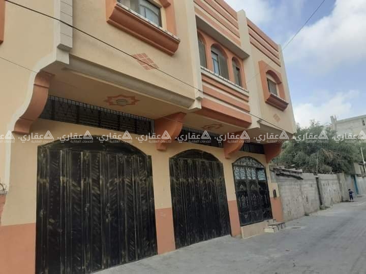 عمارة طابقين للبيع غرب السكة