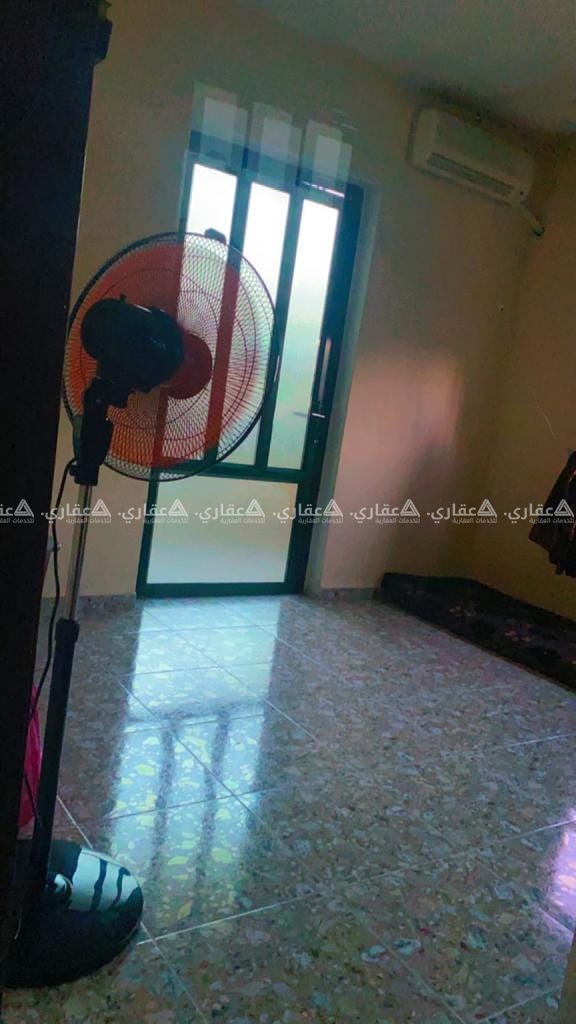 شقة للبيع في أم الشرايط