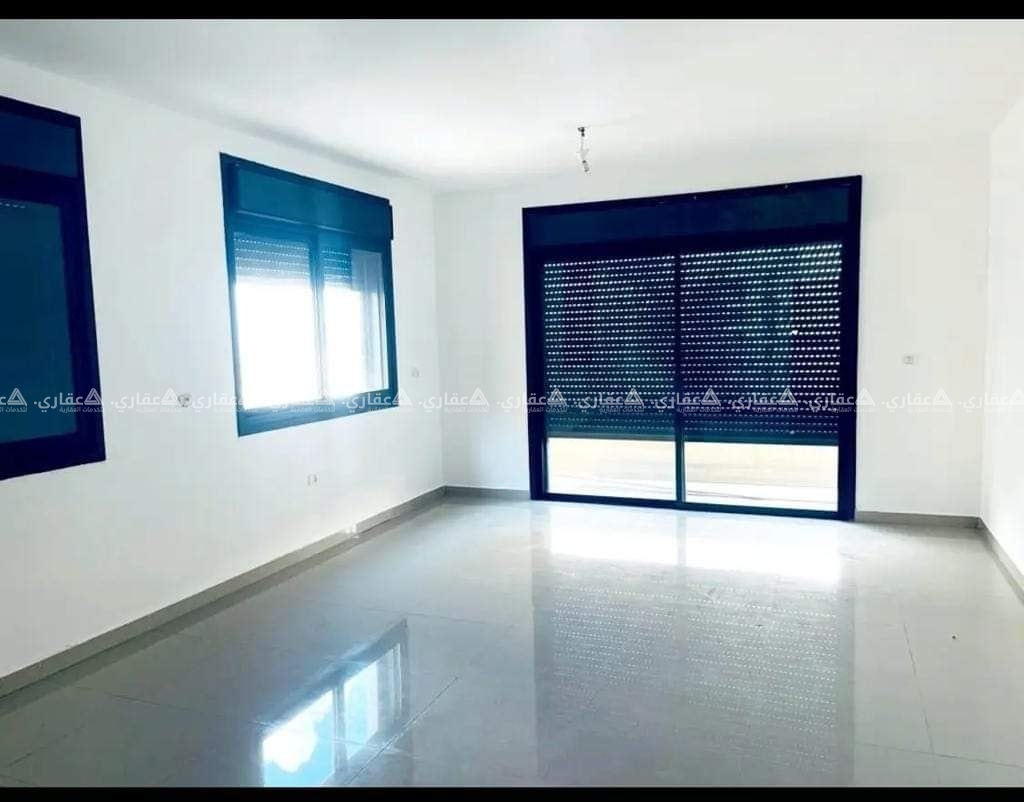 شقة طابقية جديدة للبيع
