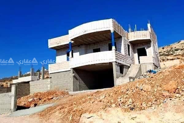 بيت مستقل للبيع بإطلالة مميزة