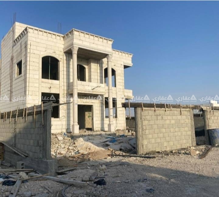 فيلا عظم للبيع مقابل المدينه المائيه السفاري