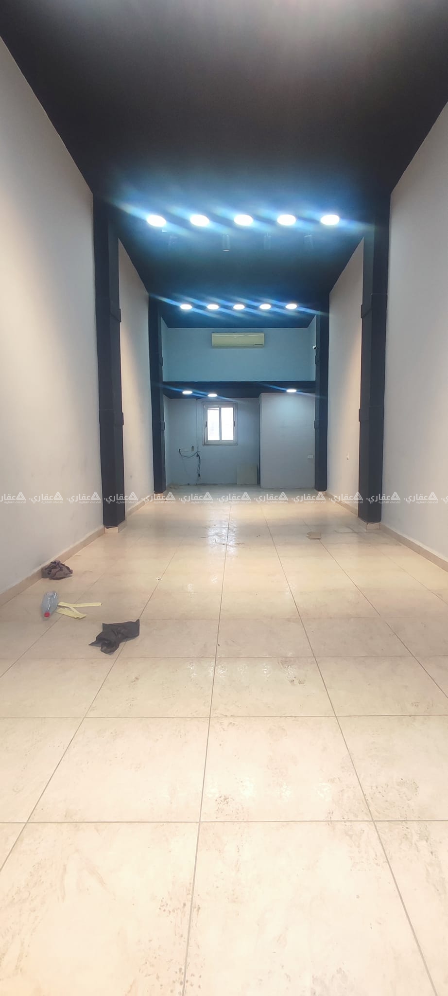 محل تجاري للبيع بالخلو بالقرب من بلديه البيره