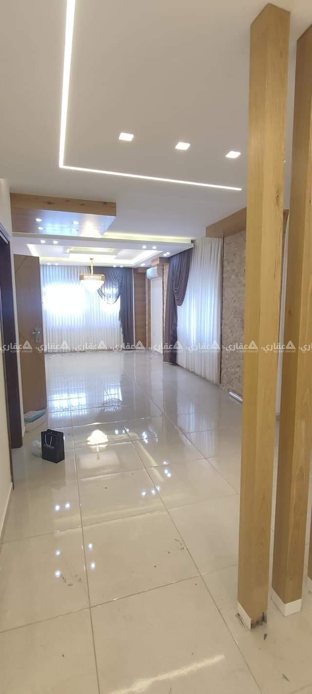 شقه للبيع قرب حديقه الاستقلال