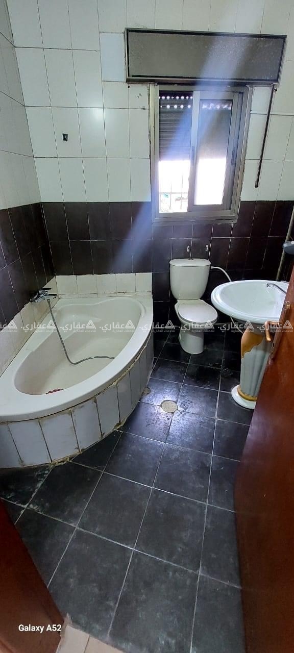 شقة فارغة للإيجار مقابل سوبر ماركت الحور