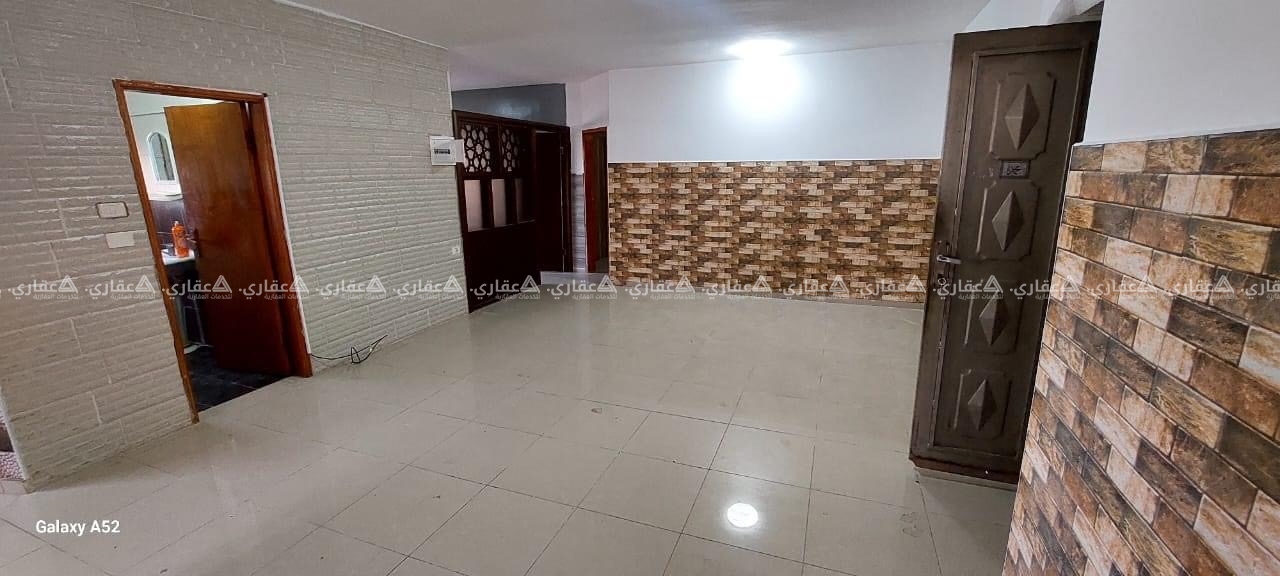 شقة فارغة للإيجار مقابل سوبر ماركت الحور