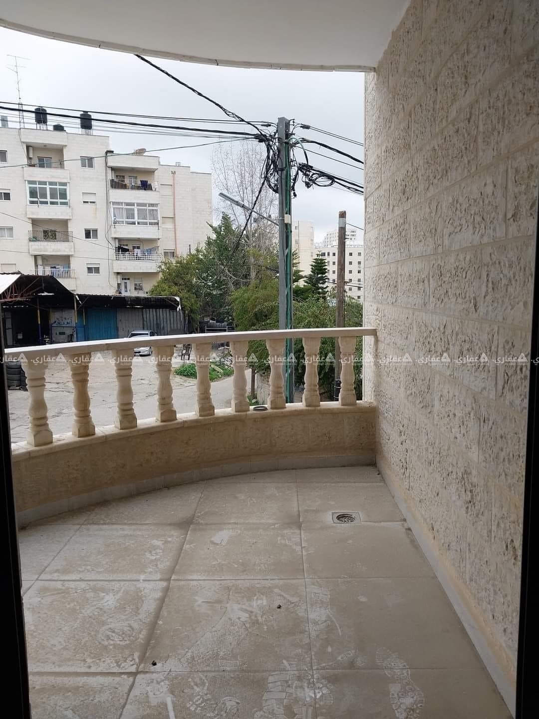 شقة للبيع بالقرب من مسجد عين منجد