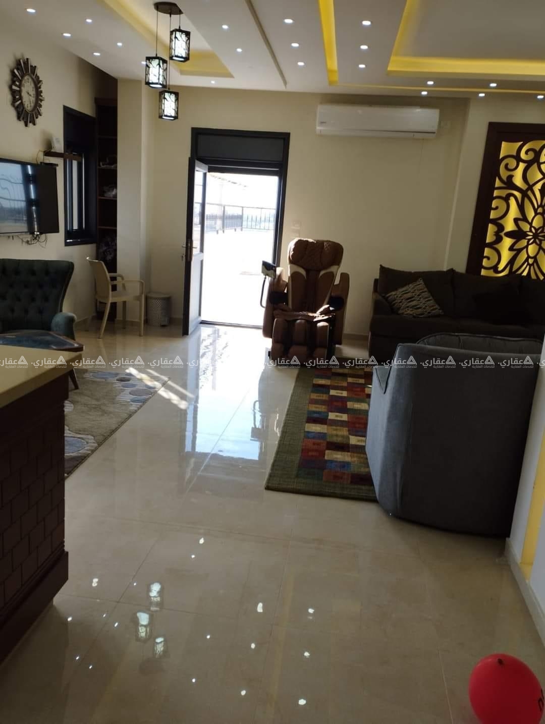 رووف للبيع مطل على كل الجهات