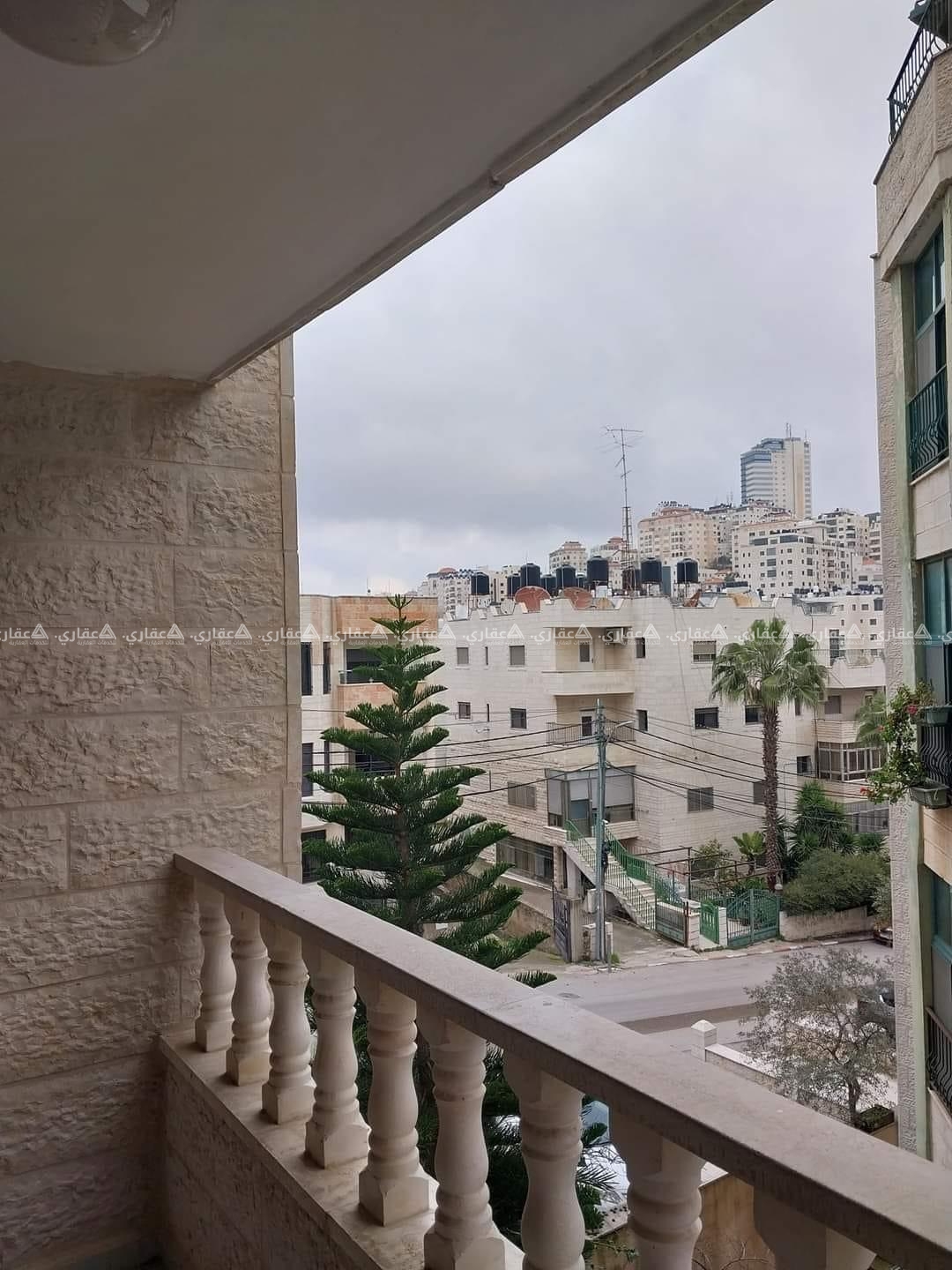 شقة للبيع بالقرب من مسجد عين منجد