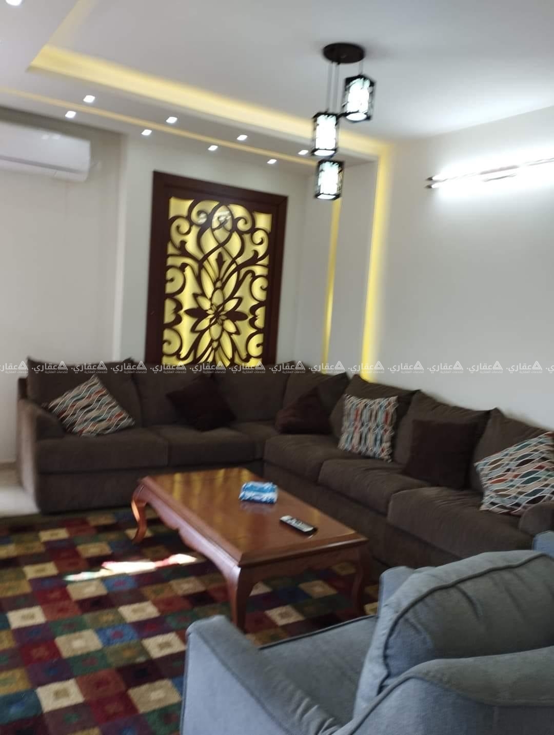 رووف للبيع مطل على كل الجهات