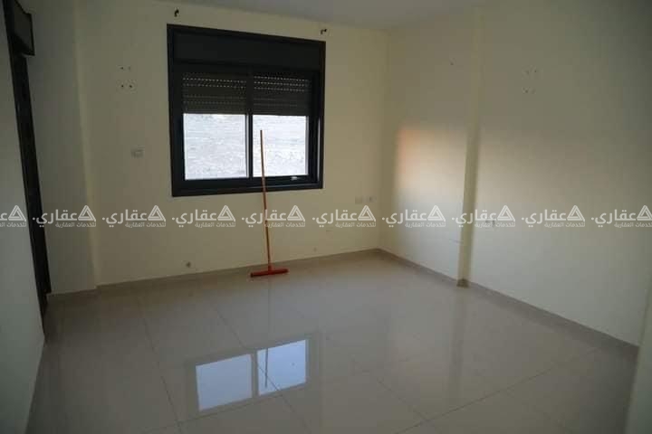 شقة غير مفروشة للإيجار