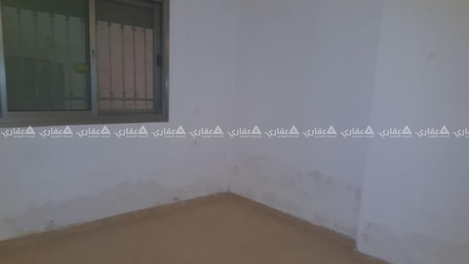 شقة فارغة للإيجار قرب الكلية