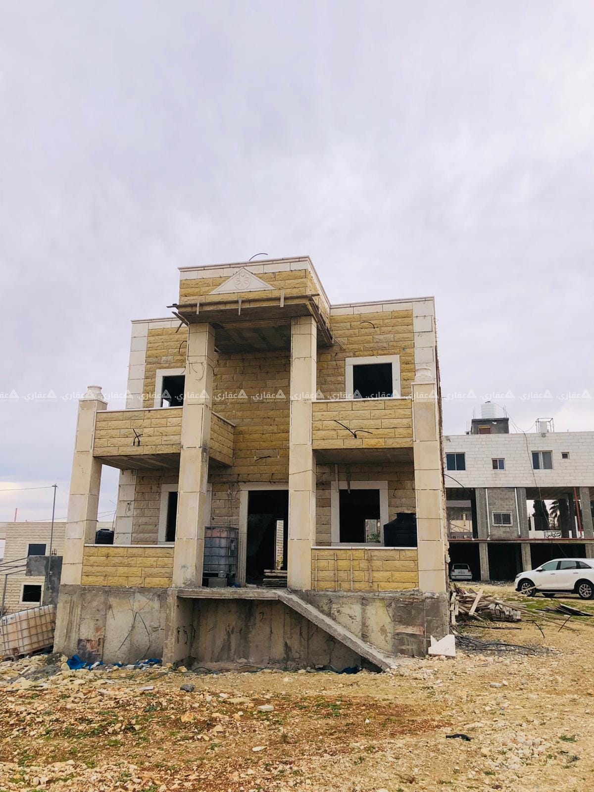 منزل مستقل للبيع بمواصفات حديثه(عظم)
