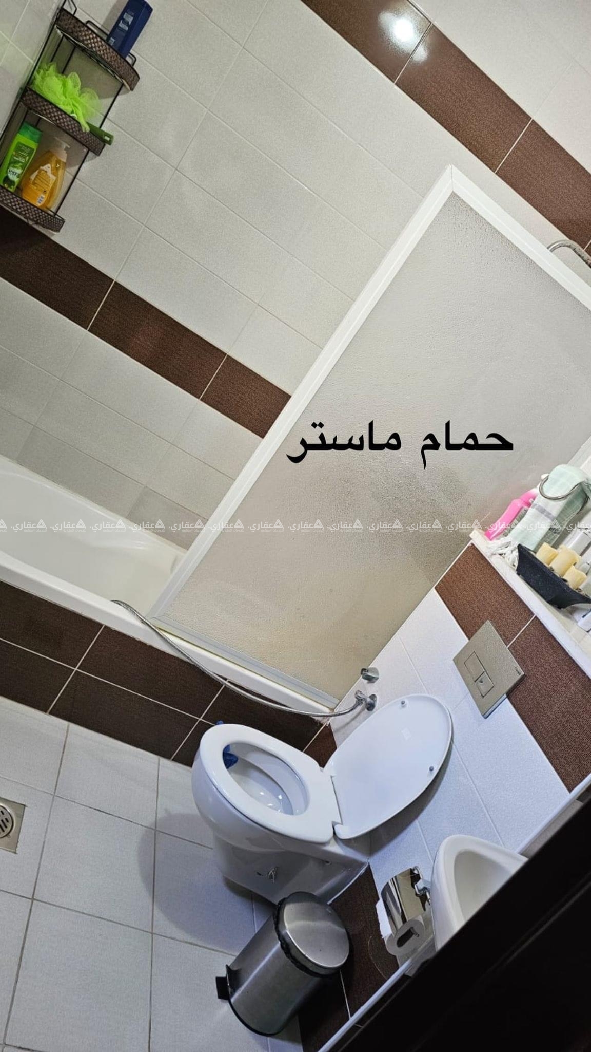 رووف مع إطلالة للبيع