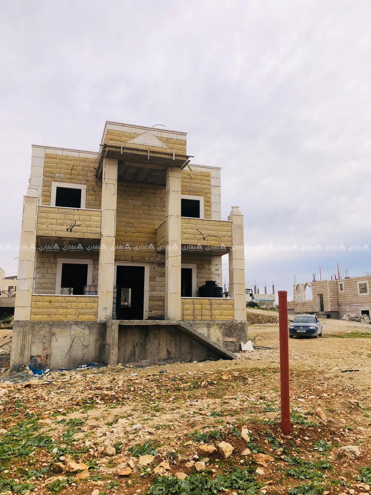 منزل مستقل للبيع بمواصفات حديثه(عظم)