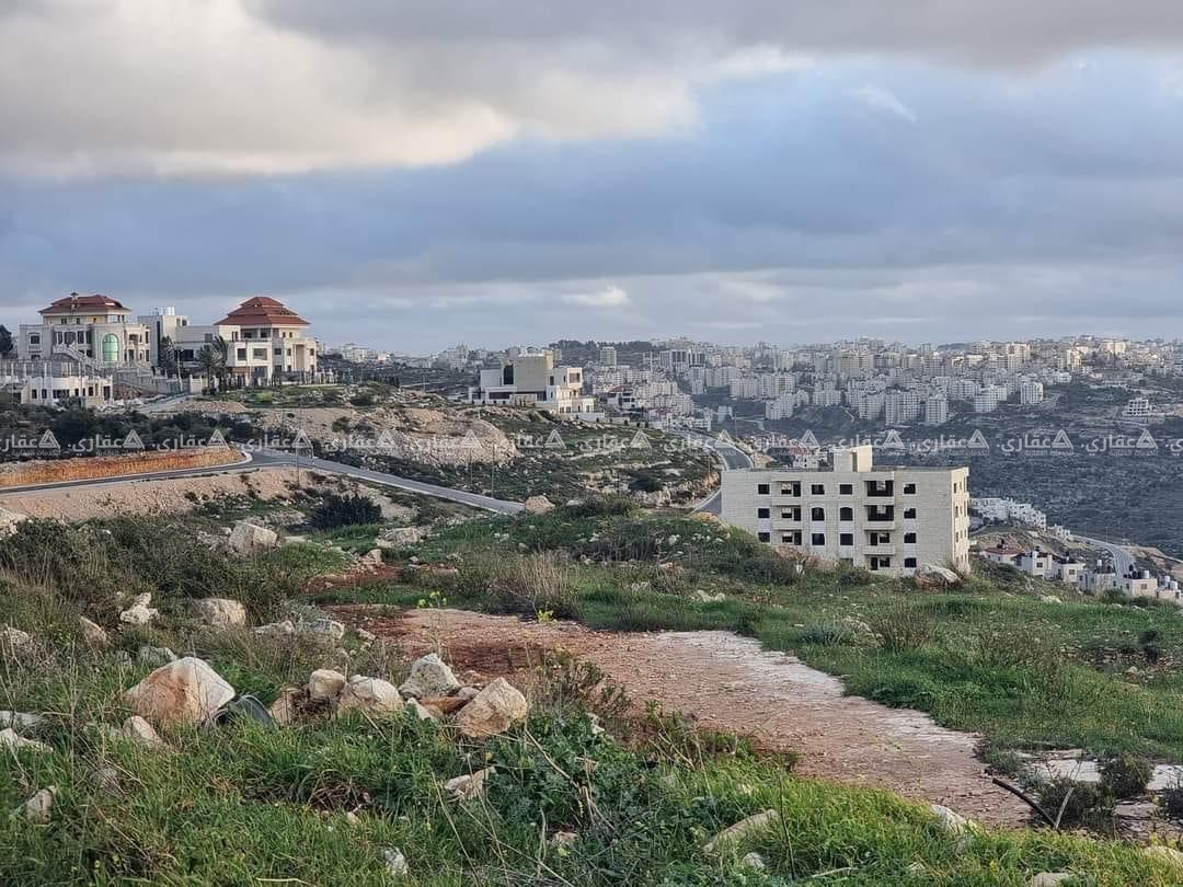 قطعة أرض للبيع بإطلالة جميلة جداً جداً