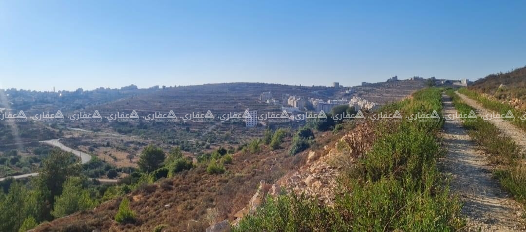 قطعة أرض عالية ومطلة