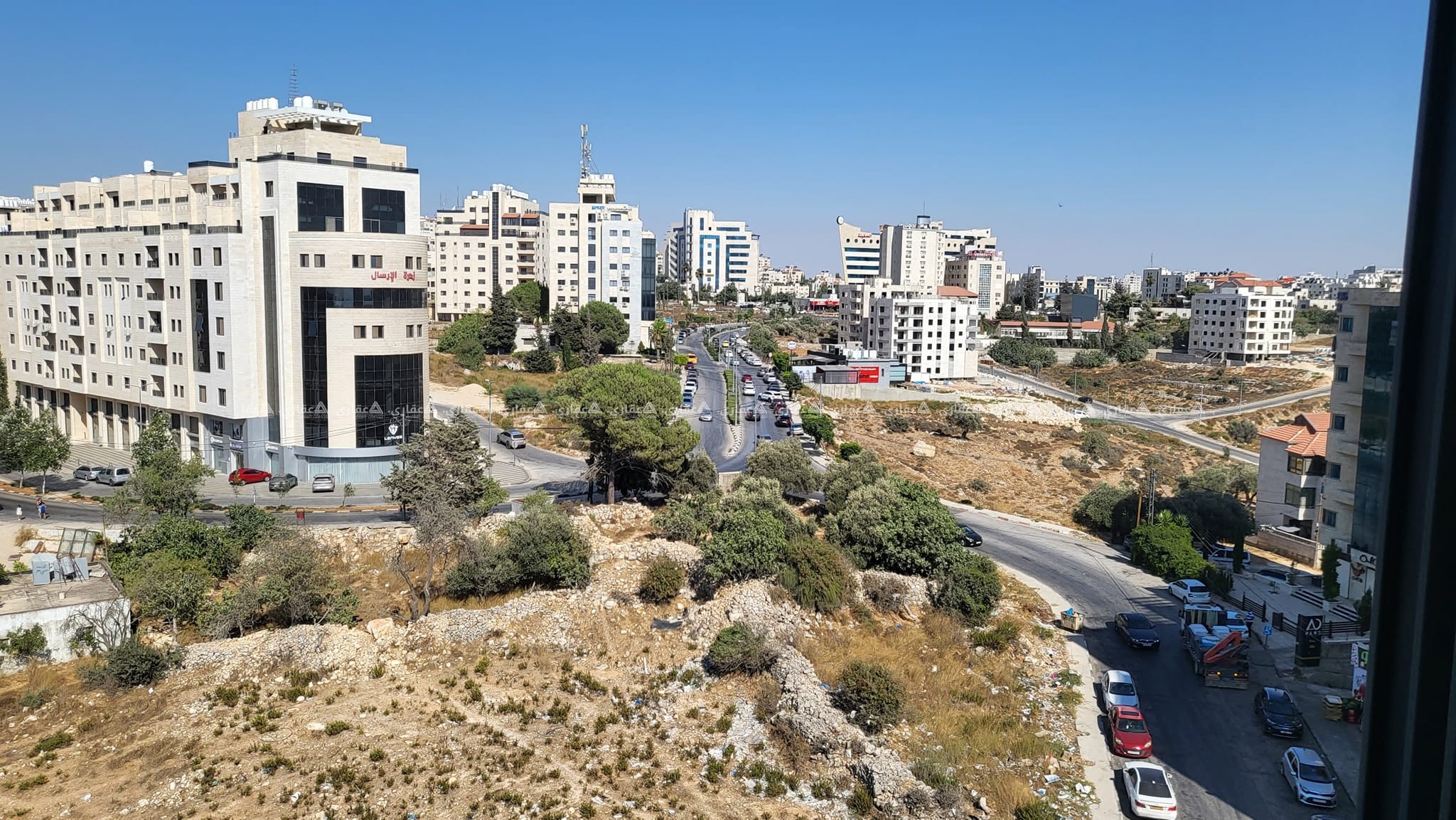 رووف للبيع جاهز للسكن فوراً