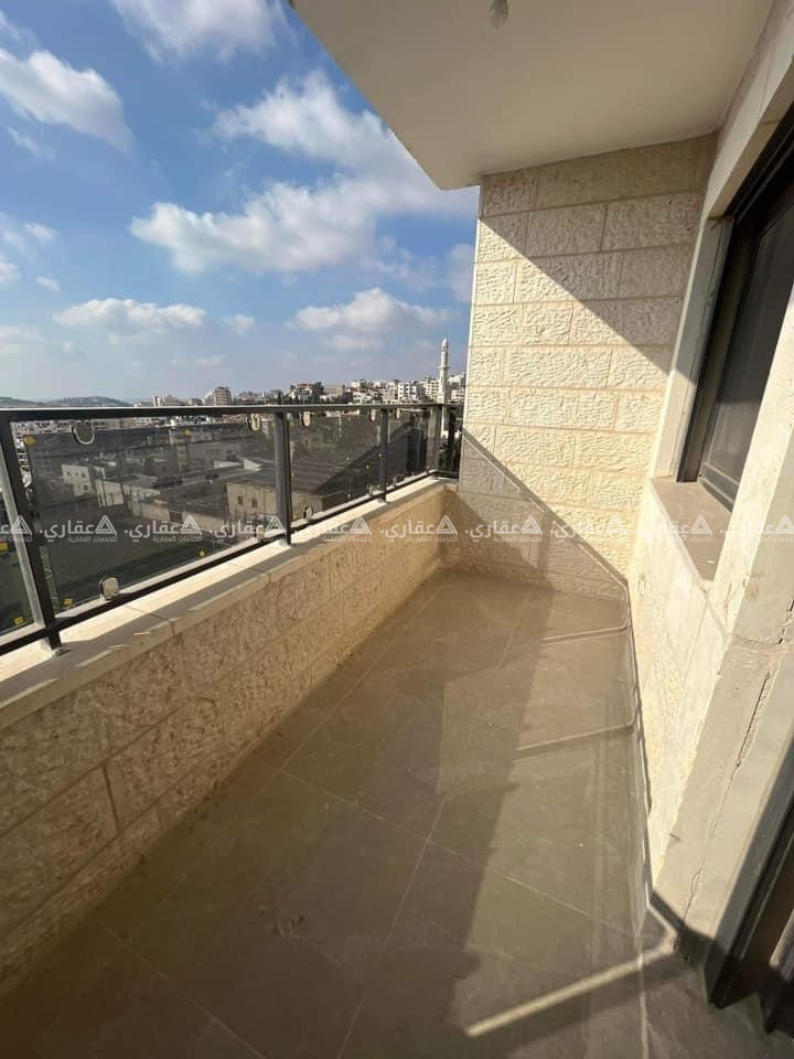 شقة مميزة بموقع استراتيجي وإطلالة مميزة