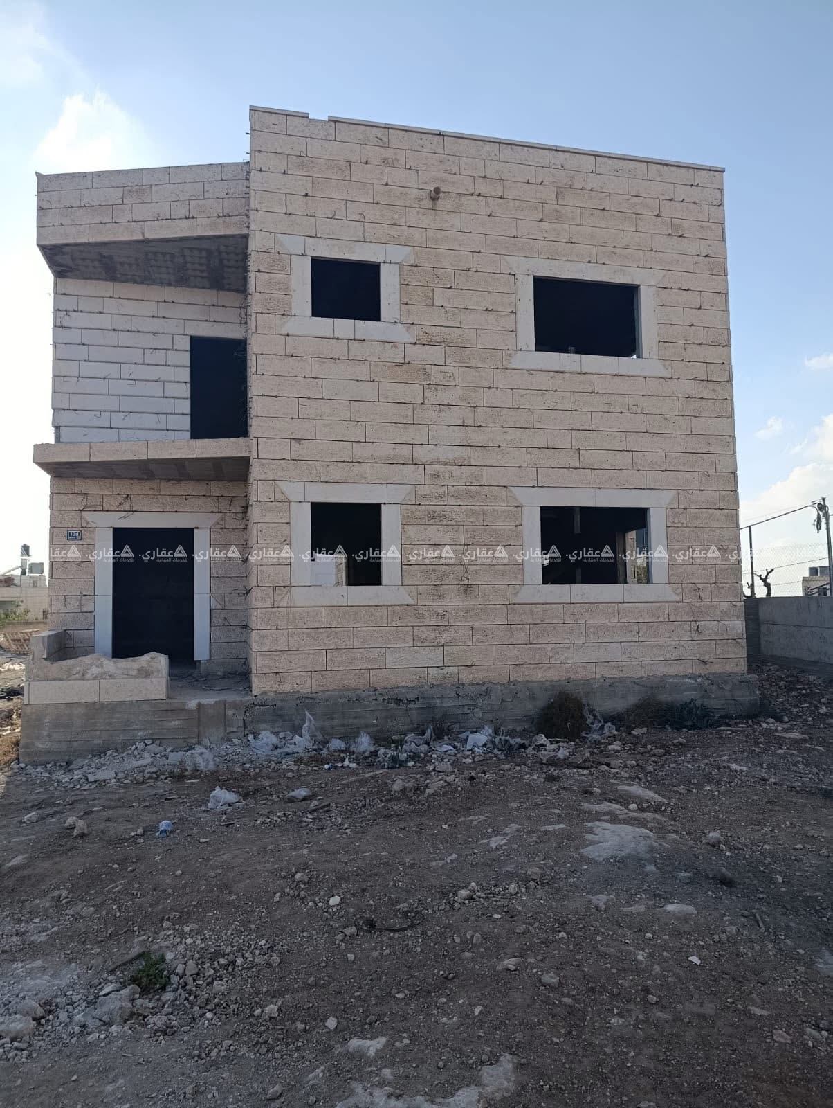 منزل مستقل للبيع بإطلالة عالية