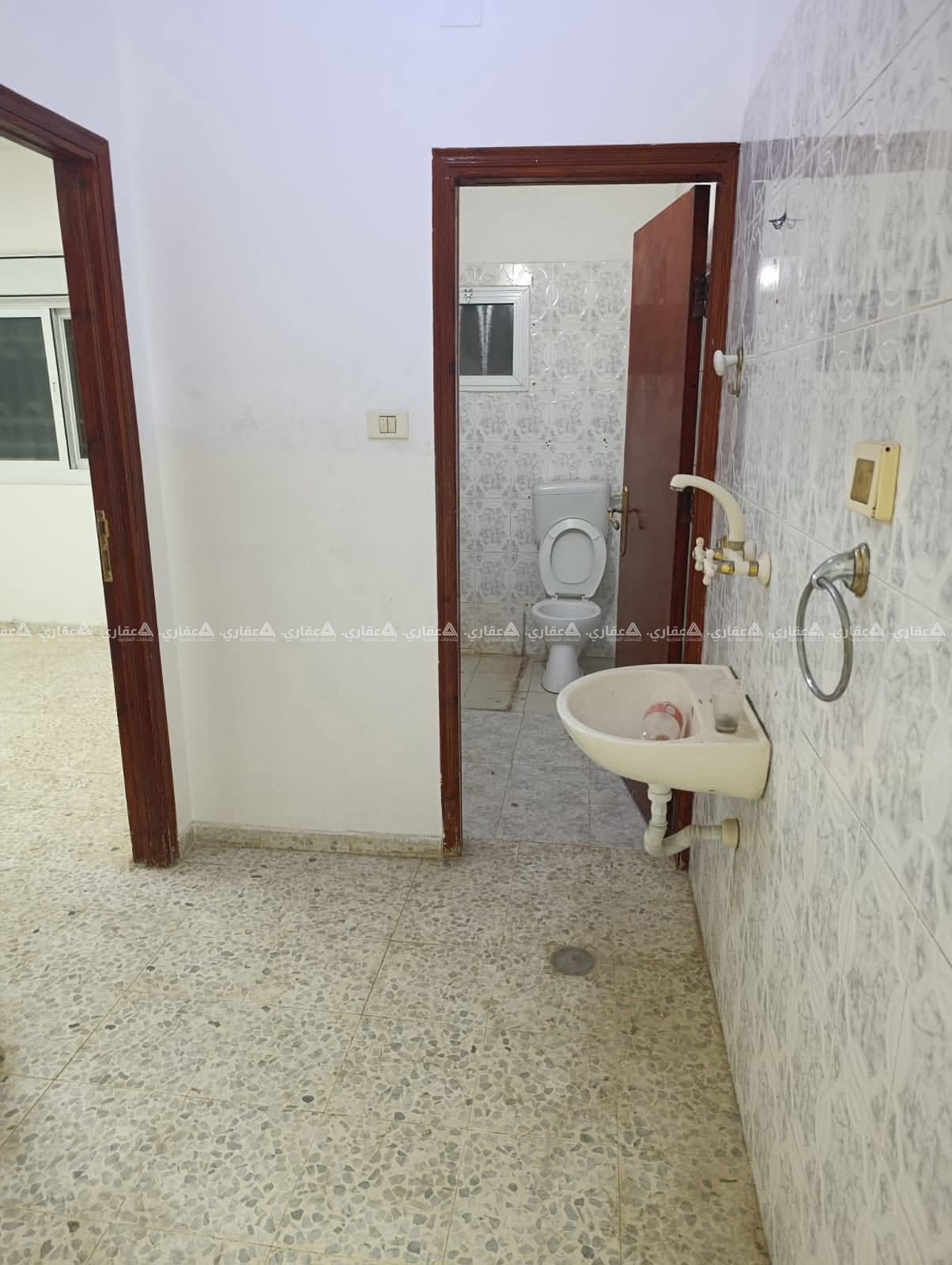 شقه للبيع مشطبه وجاهزه للسكن 