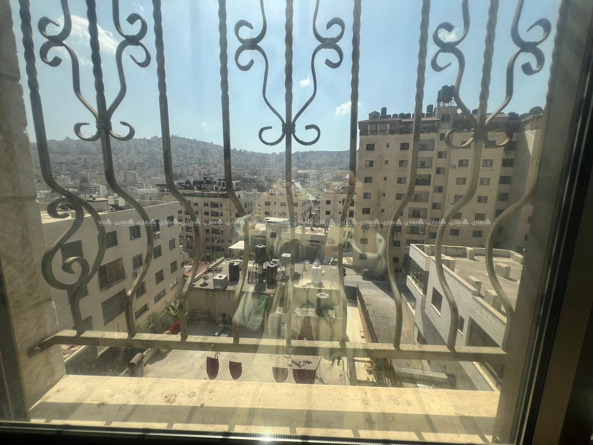 شقة جاهزة للسكن بالقرب من حديقة البيارة
