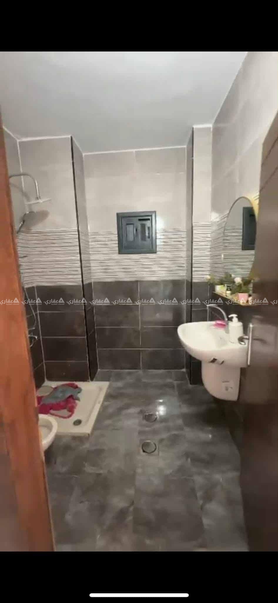 شقة للبيع قرب جمال العمواسي