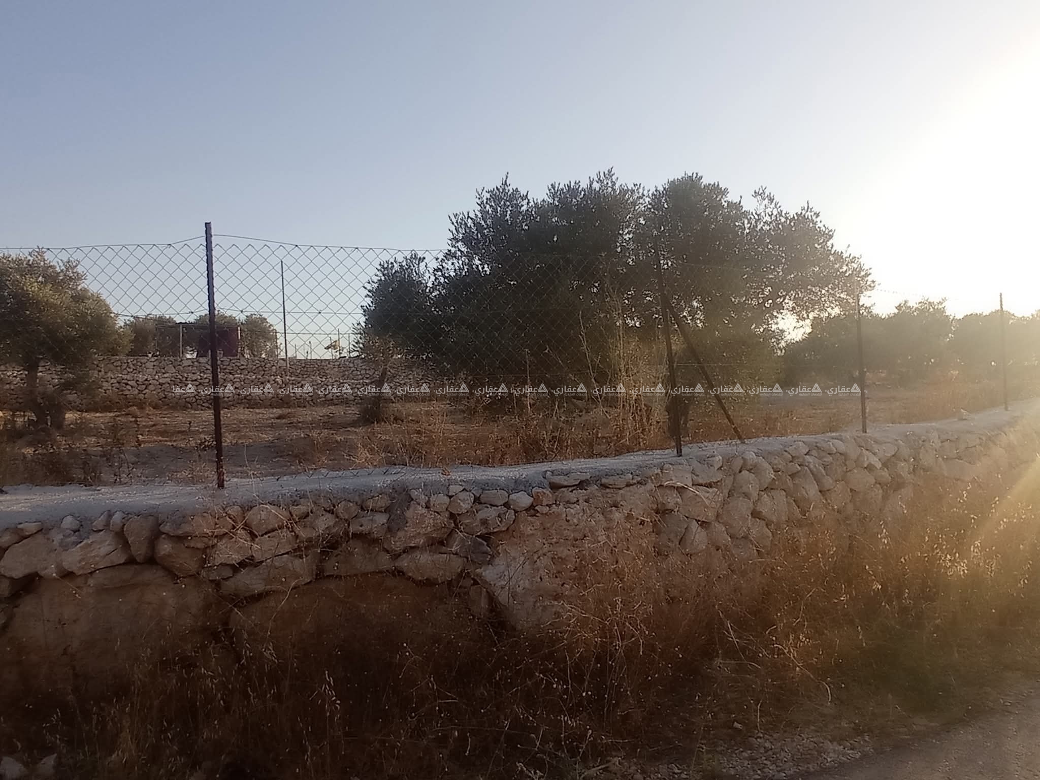 أرض للبيع بأجمل مواقع جبل المنطار