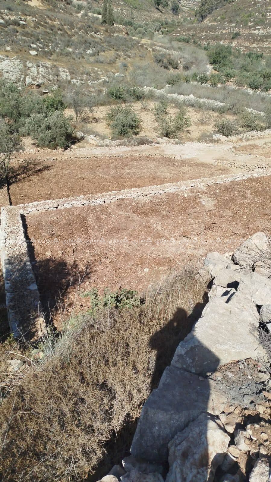أرض نادرة للبيع مناسبة للبناء أو التطوير