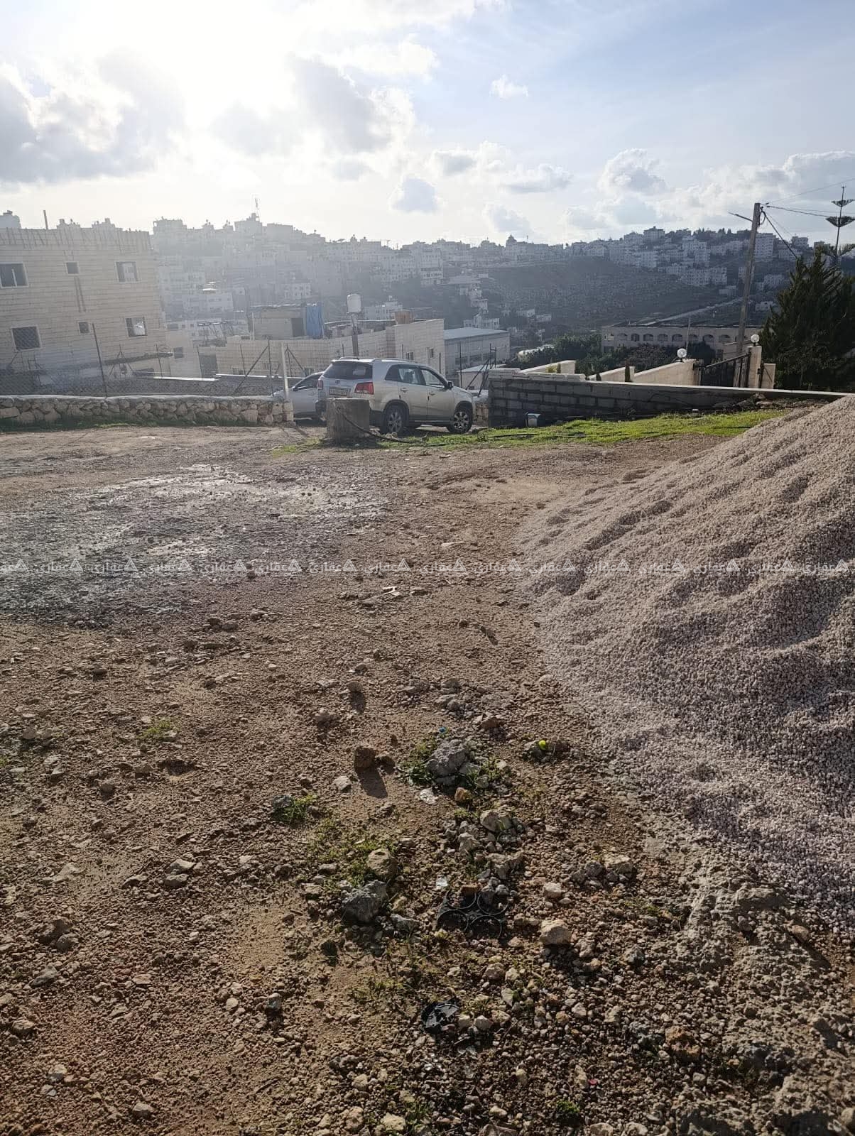 قطعة أرض للبيع قرب مدرسة غرناطة