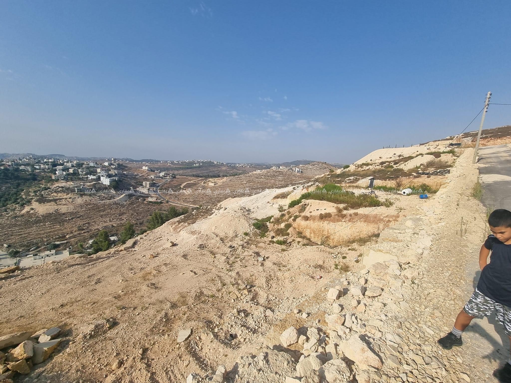 قطعة أرض بإطلالة رائعة جداً