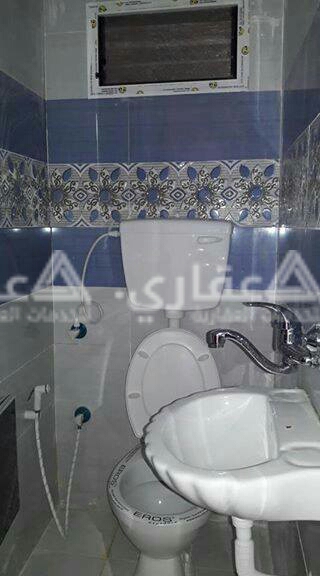 شقة مشطبة سوبر ديلوكس للبيع بعمارة سكنية حديثة البناء
