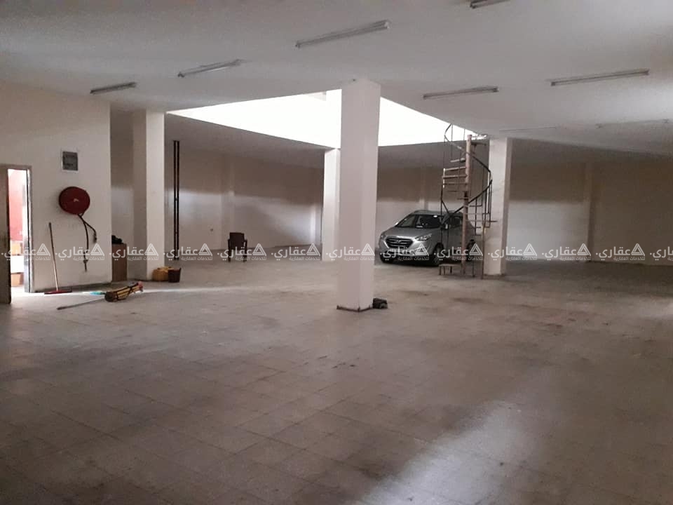 مبنى كامل للايجار (نظام مصنع او مخزن كبير او معرض)