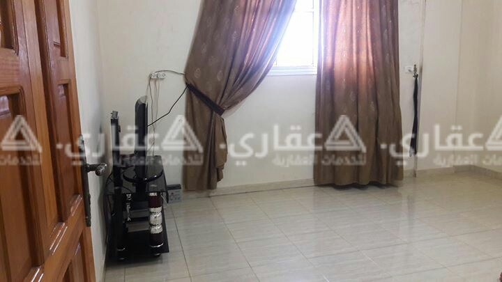 شقه للبيع بسعر مغري 25 الف دولار البيع كاش فقط ومكان مغري في نص غزه