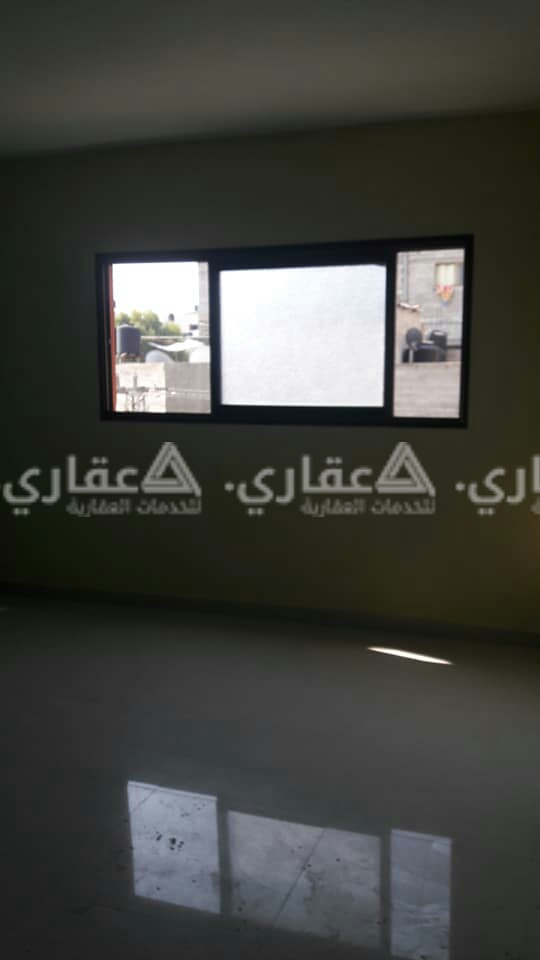 شقة للبيع طابق ثاني
