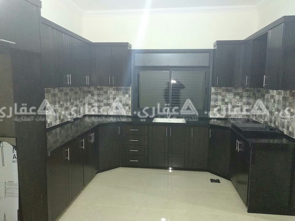 شقة للايجار طابق اول