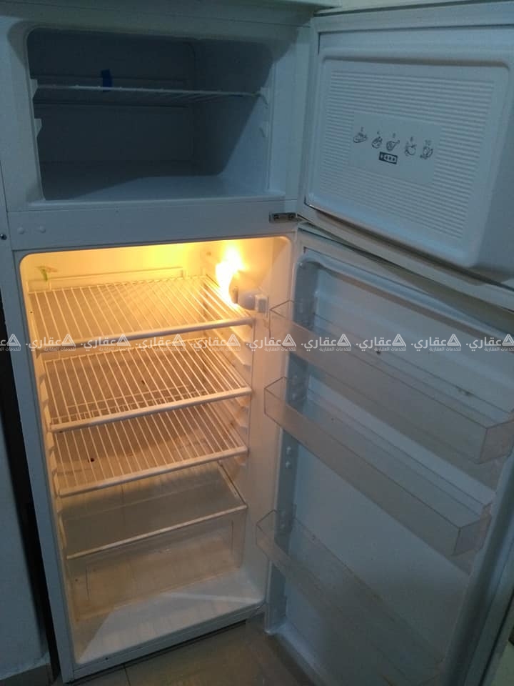 استوديو مفروش وتهوية ممتازة